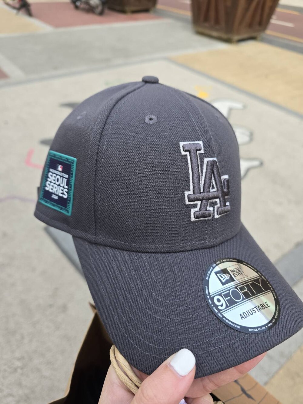 台灣大谷鐵粉超幸運！ 飛韓觀戰拿到唯一「限量色」首爾系列球帽