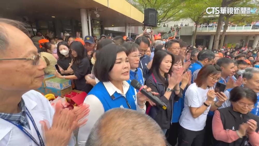 白沙屯媽祖百年首停駕縣府　張麗善淚迎：助雲脫貧