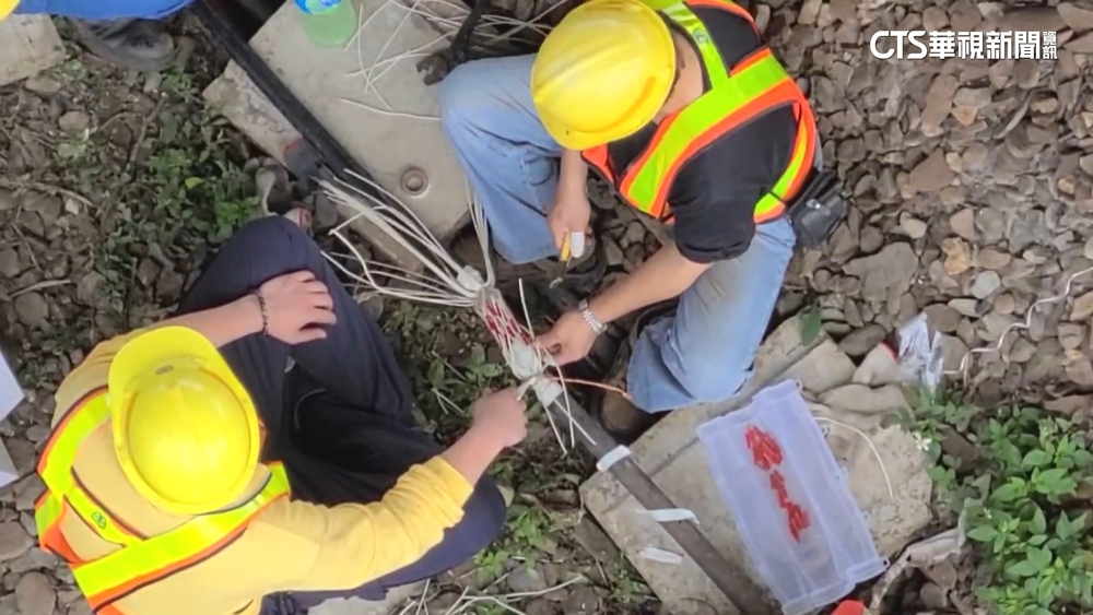 台鐵「電纜又遭剪」　逾20班次遭延誤　搶修恢復