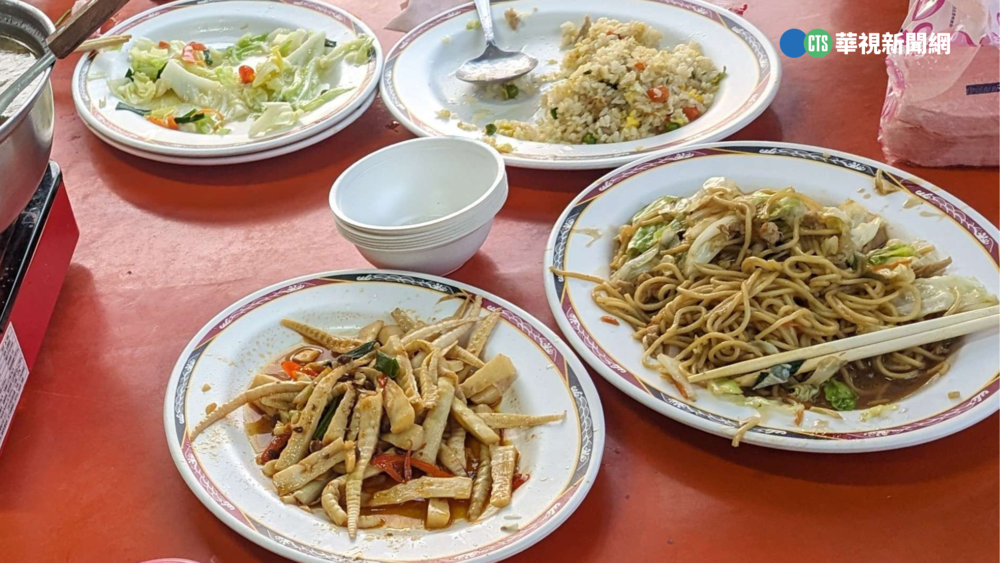 熱炒店「三杯嚇老外」引熱議　實體照讓一票台灣人喊「超想吃」