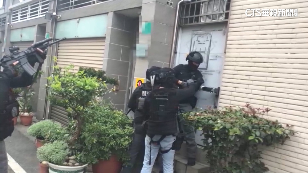 南警霹靂掃黑！　連2波攻堅竹聯幫明仁會逮19人