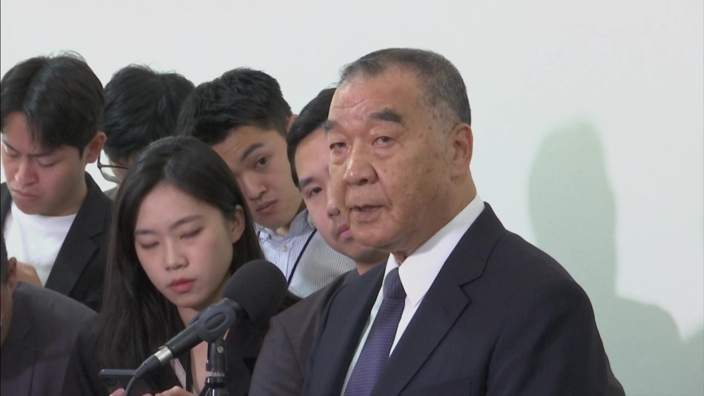 兒爆召妓後首露面 邱國正哽咽致歉：不會幫他救火