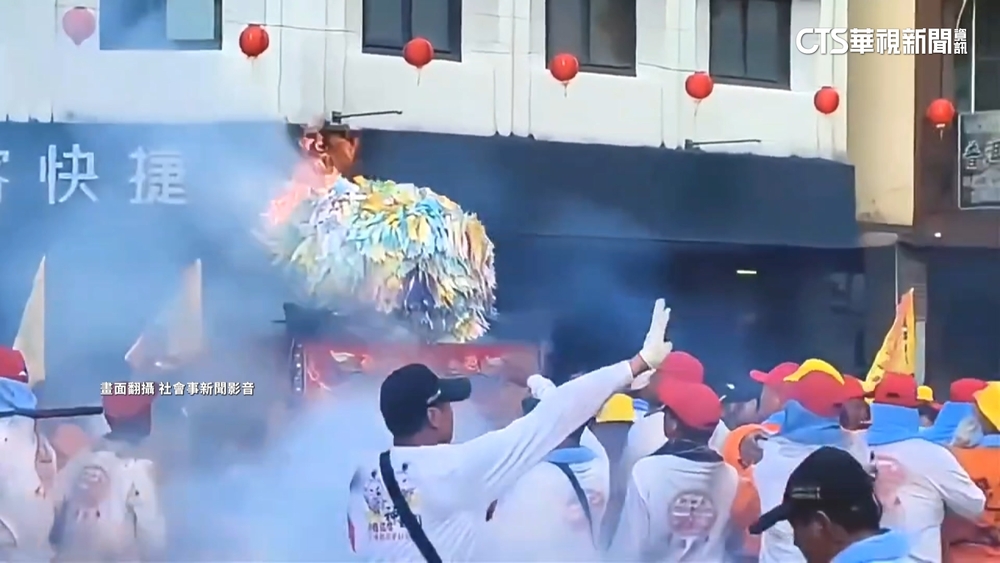 宮廟繞境放鞭炮不慎燒2神轎　擾民遭投訴挨罰