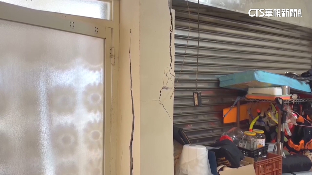 花蓮大地震　基隆暖暖房屋牆龜裂.現大洞