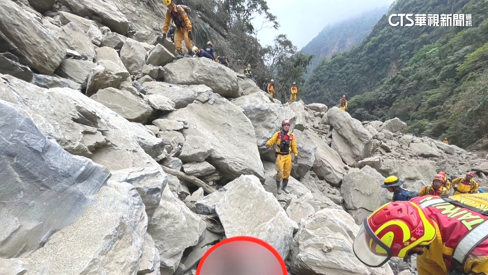 砂卡礑步道不幸消息　2人遭土石堆重壓無生命跡象