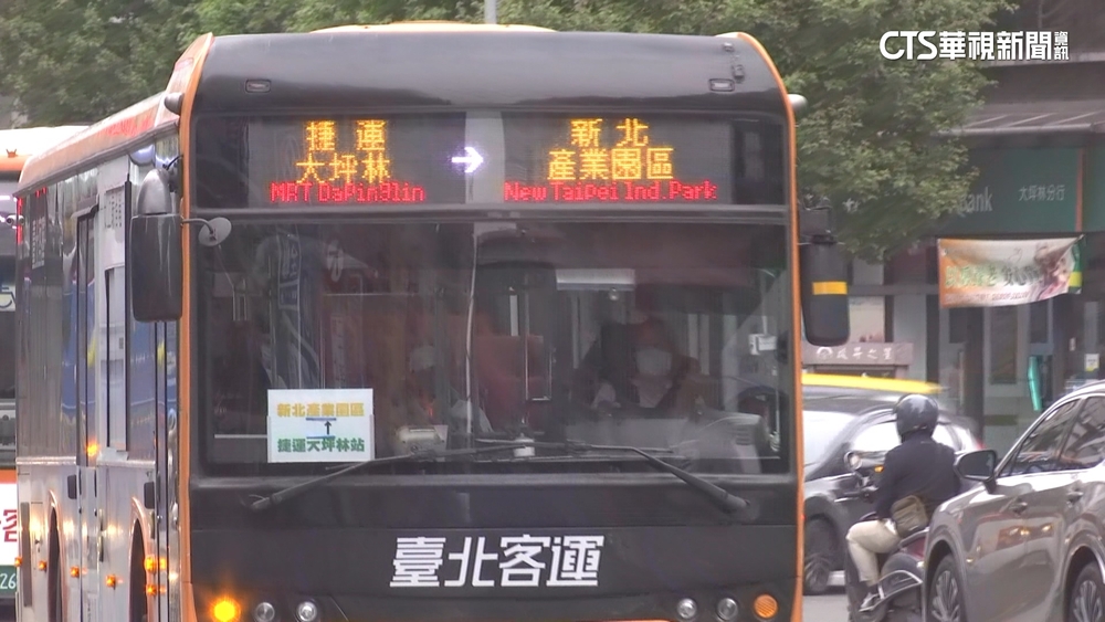 新北捷運「中和-板橋」仍不通　通勤時段湧人潮