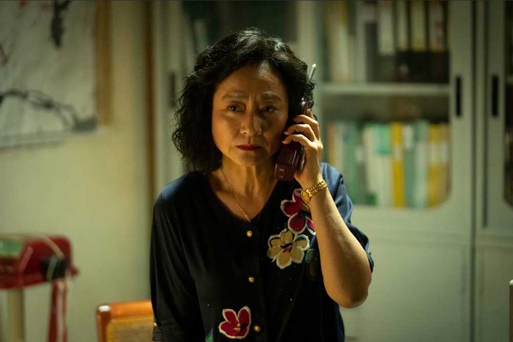 黃冠智揹郭子乾送醫，讓楊麗音大誇他體格及體力都很好。