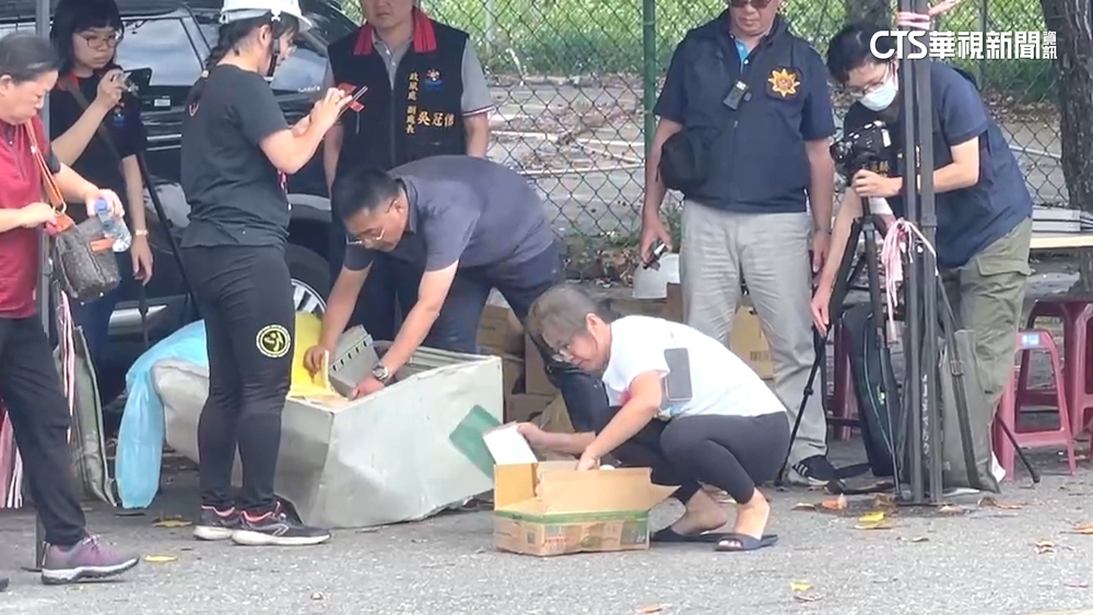 天王星拆除現「泛黃婚紗照」　住戶感嘆：照片比錢珍貴