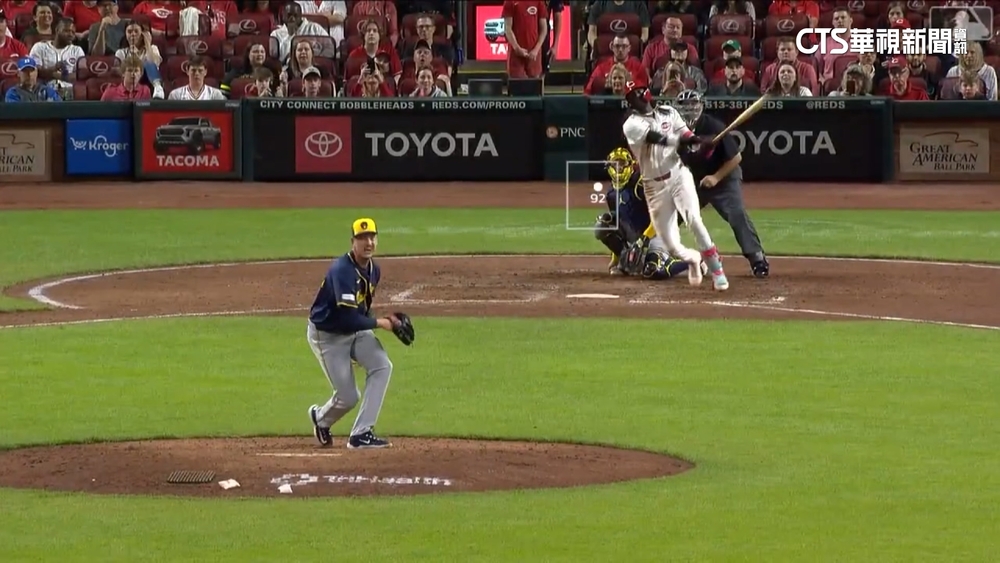 大聯盟196cm長人克魯茲　狂奔15秒跑出「場內轟」