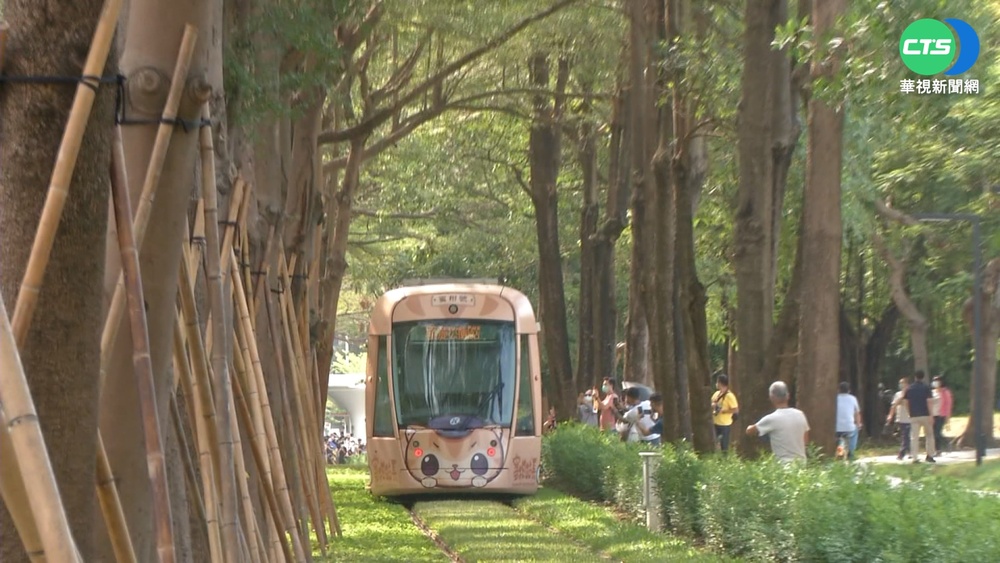 高雄輕軌宣布加開「深夜加班區間車」　4/15起試辦2個月