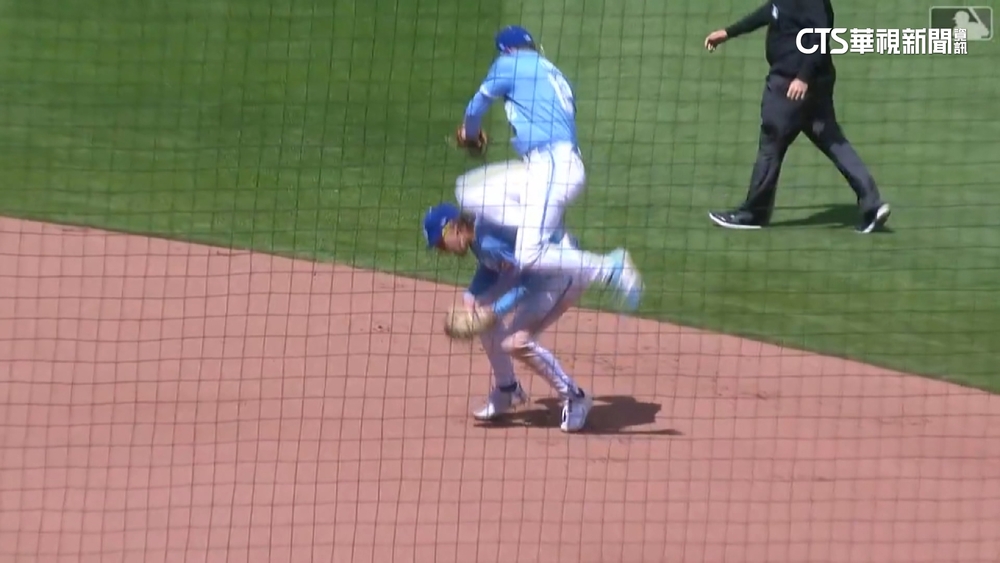 皇家Witt　Jr.單場4安含2轟　聯手隊友演「跳馬守備」