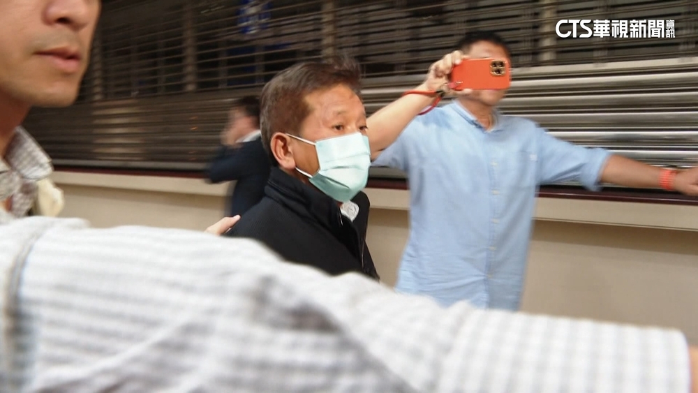 台驊投控董座涉內線交易　訊後500萬元交保