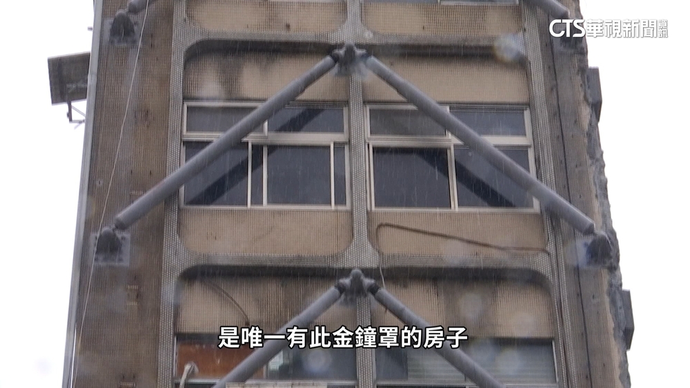 西門町60年大樓外牆裝倒V鋼架　專家：防震關鍵