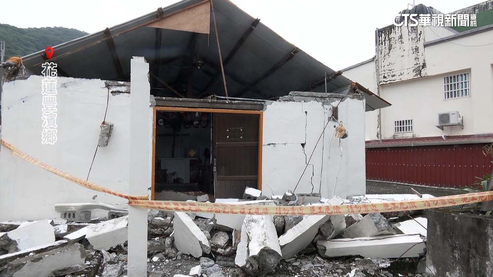 餘震毀豐濱磯崎村天主堂　門口梁柱全震垮