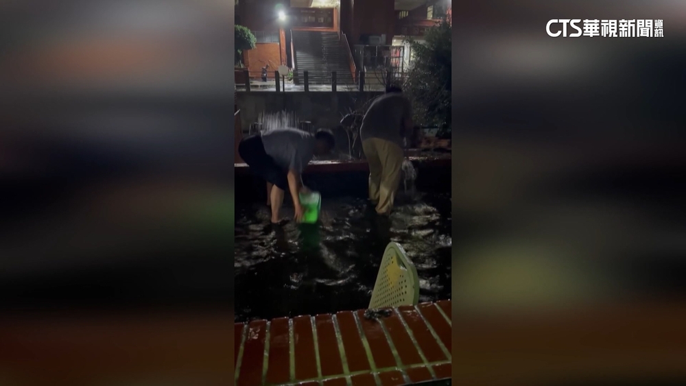 昨雨彈猛炸高雄！　中山大學武嶺二村男宿淹水