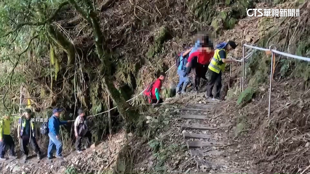 「南三段」1天2意外！　女登山摔骨折　空勤吊掛送醫