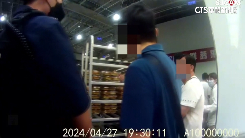 拿不到銅鑼燒？　控男美式賣場甩手推車害童受傷