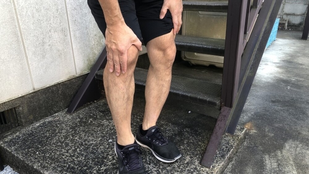 50歲壯男膝蓋有「喀喀」怪聲　醫揭半月板損傷4大症狀