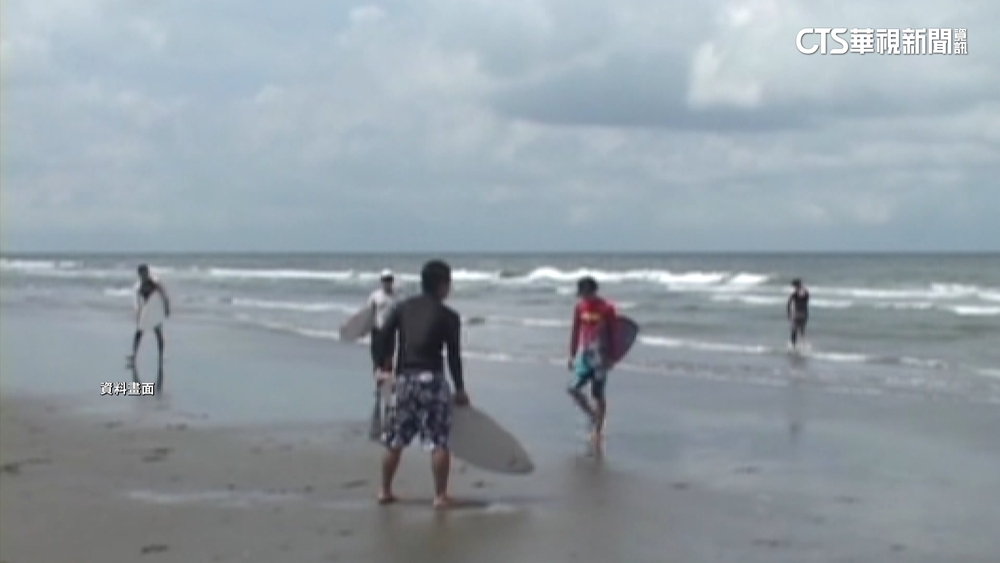 苗栗假日之森海域玩SUP　2男體力不支漂外海獲救