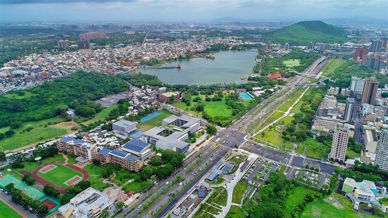 支持清大與陽明交大分校設左營 知名粉專長文分析「對高雄非常重要」