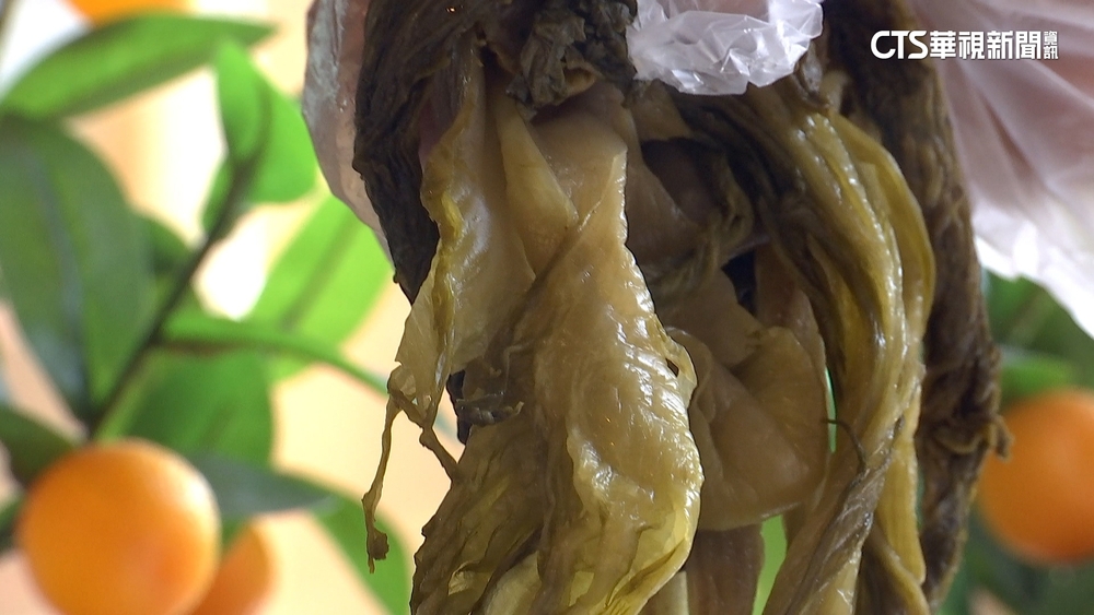 整罈酸菜大白天被偷　店家：酸菜魚恐斷炊半月