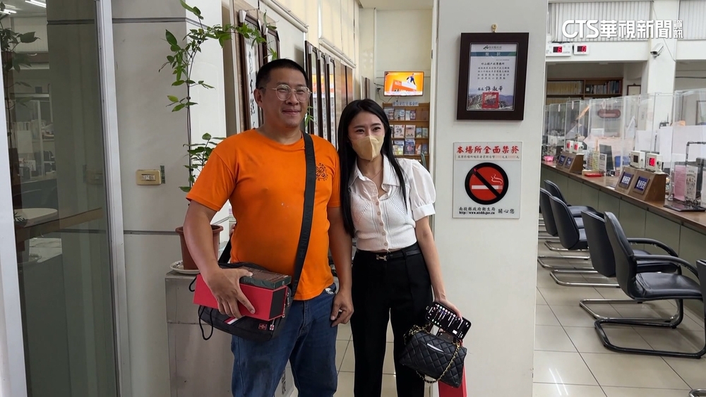 超級任務！　女尋親10年　警方.戶政牽線助兄妹團圓