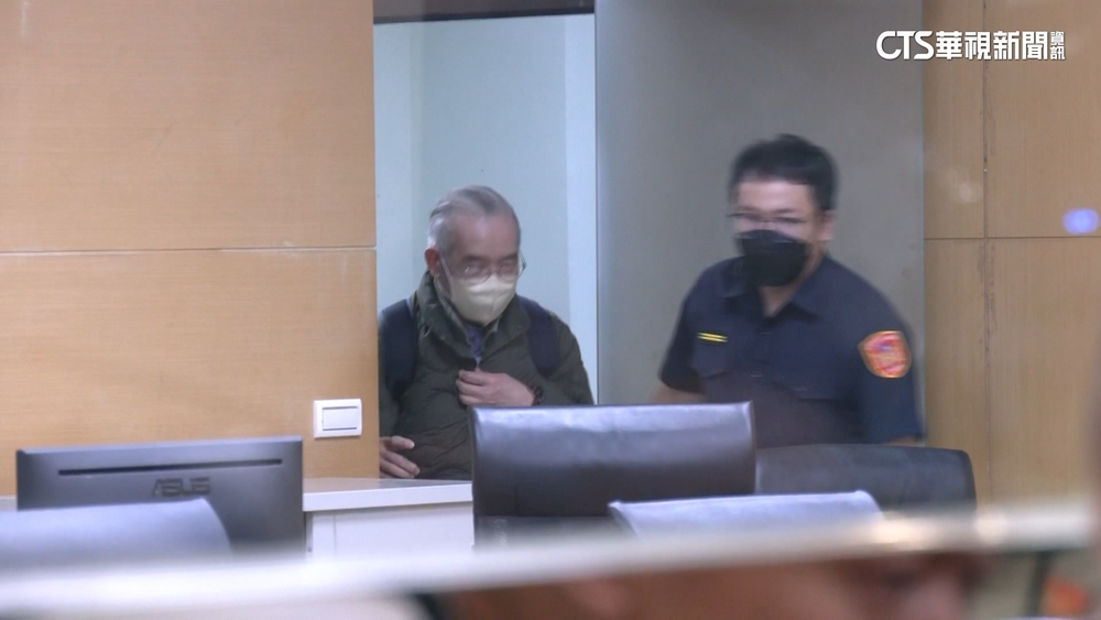 返台14小時50萬交保　黃立雄戴電子腳鐐離開地檢署