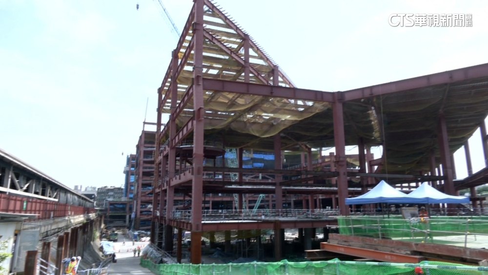 藍控「魚果市場」涉綁標 柯:疫情營造成本漲20%