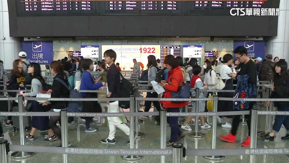 香港快運推出只含「隨身物品」低價票　專家：常見趨勢