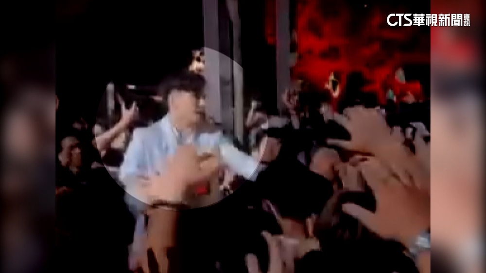 台版梨泰院！鬧區撒錢民眾受傷　網紅遭法辦道歉