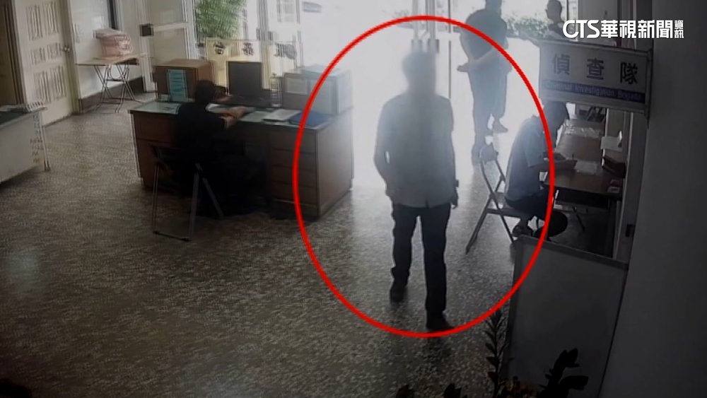 小隊長現身簽賭站辯「玩狗」　警遭疑對自家人放水