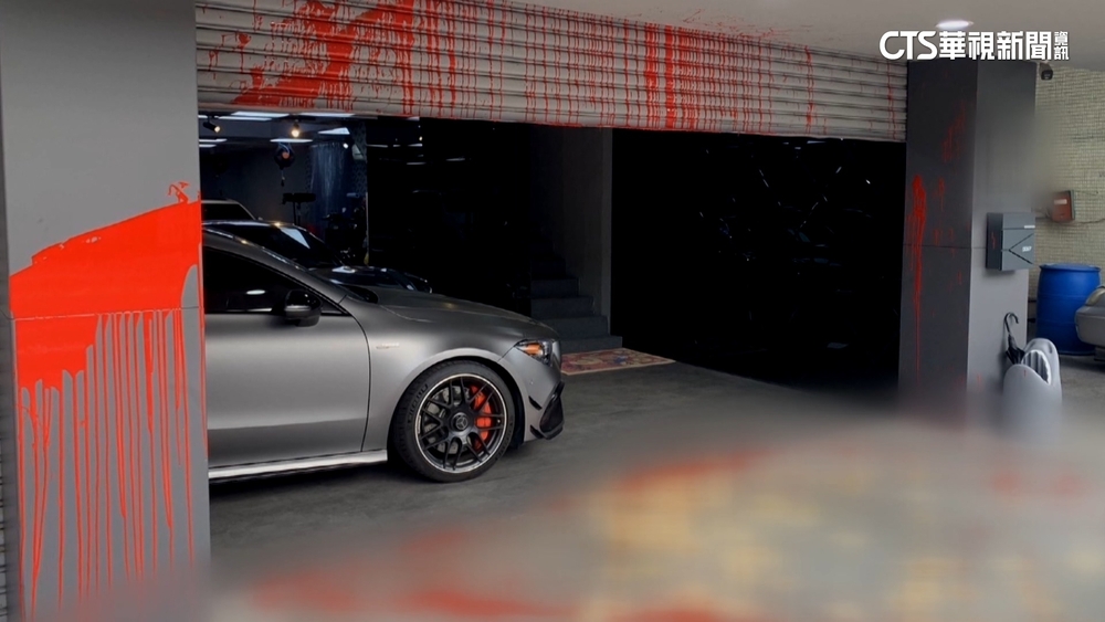 疑拍片暗酸遭報復　Joeman車行又被潑漆4人遭逮