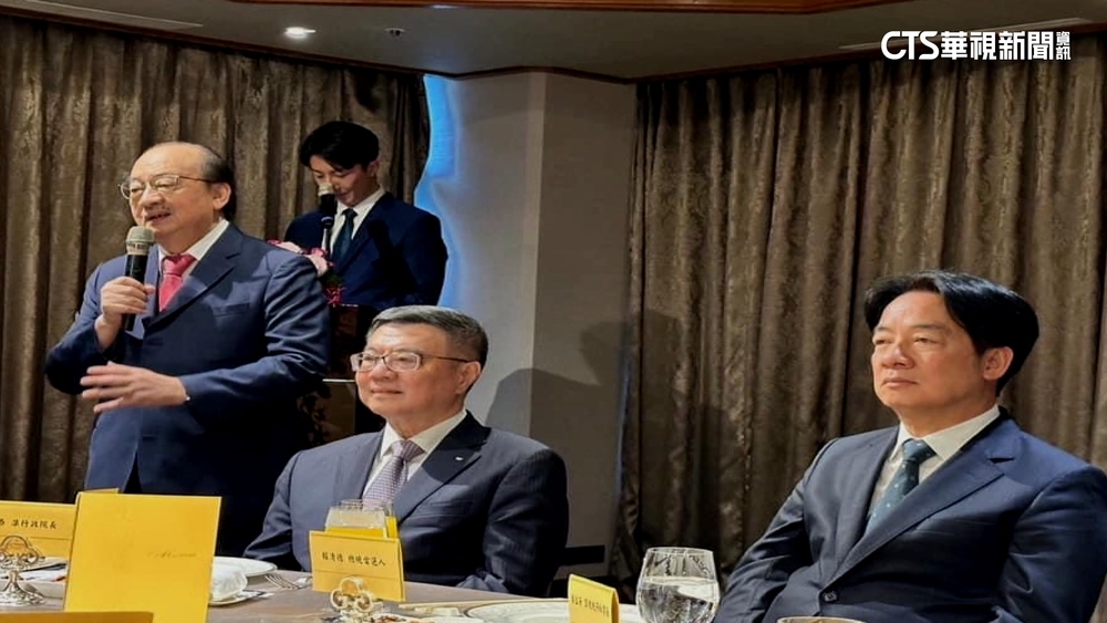 賴夜宴綠委拚「反守為攻」　談國會困境「氣氛沉重」