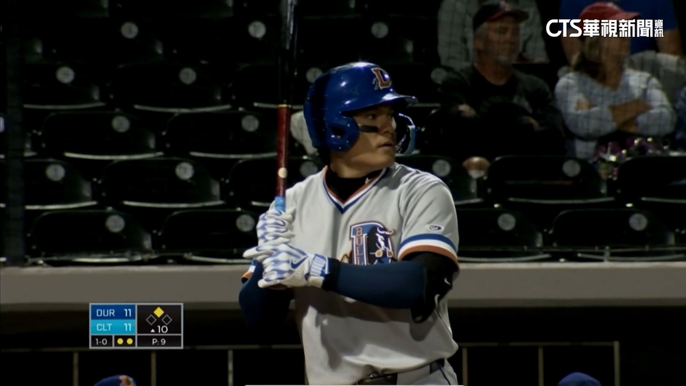 「國防部長」太火燙　張育成繳猛打賞含「怪力轟」