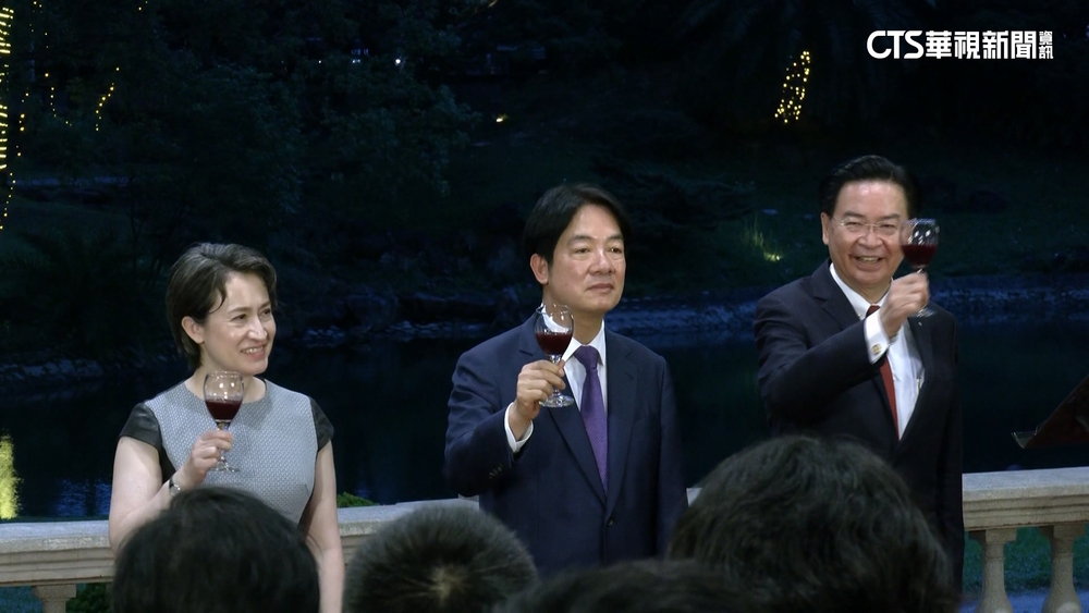 520後好忙！賴清德一早接見訪問團.赴忠烈祠致祭