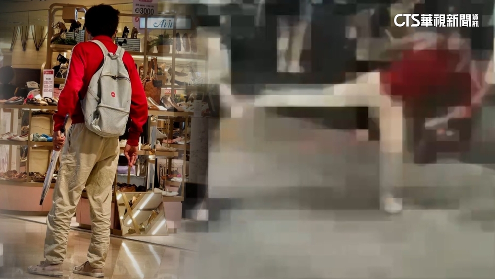 女捷運站遭男持傘.出腳踹打　網曝曾被他打巴掌