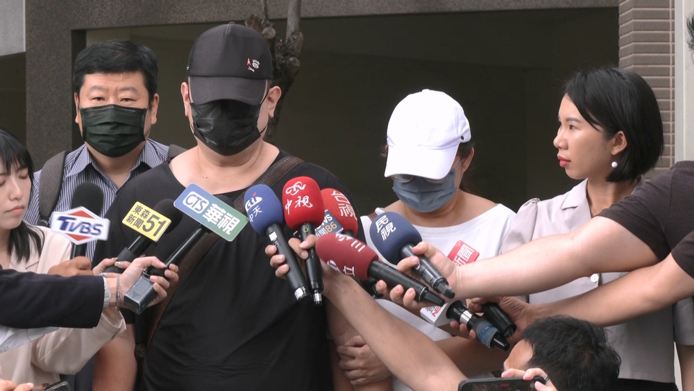 洪嫌父母「5次鞠躬」向受害者致歉　洪父：他會變這樣是我沒教好