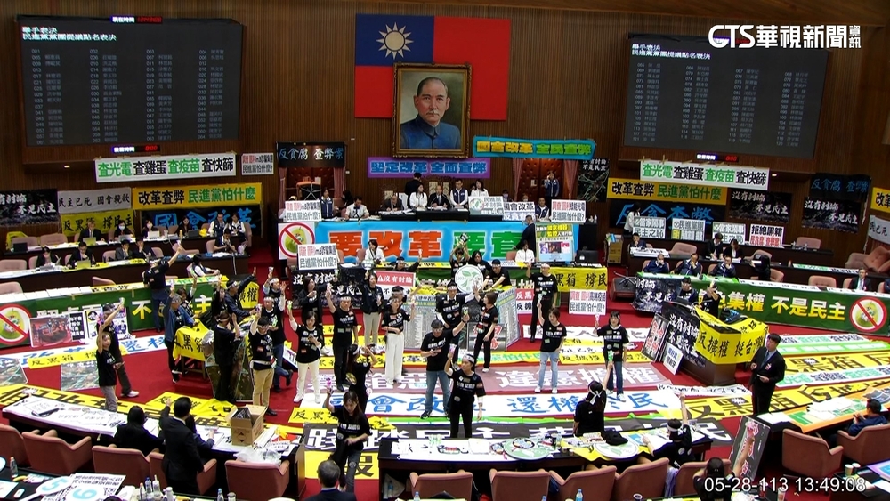 點名韓黃傅遺臭萬年　柯建銘：民進黨團將提釋憲