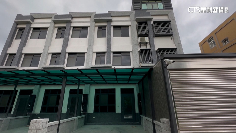 崩潰！　買新屋沒電用　建商：地主不給挖地設電桿