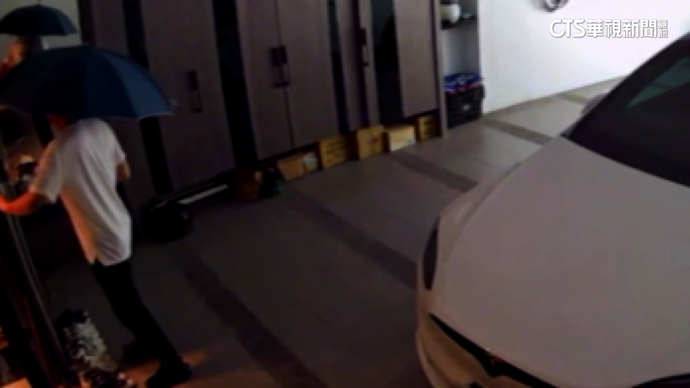 台南透天豪宅竊案！　「車庫沒關」賊偷80萬鑽石.精品