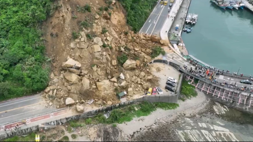 基隆潮境公園坍方「估6/11搶通」 替代路線、公車不停靠站點一次看