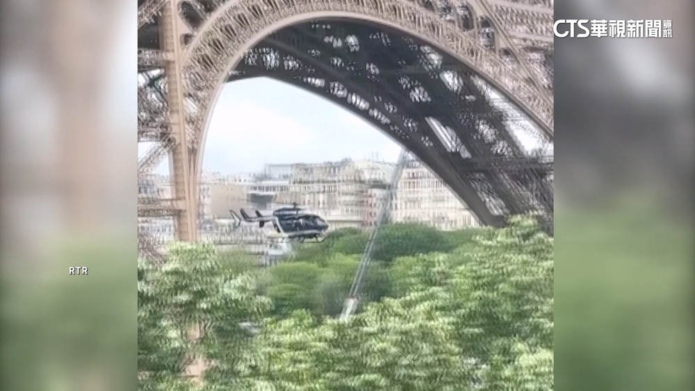 巴黎奧運倒數 直升機穿越鐵塔籌備奧運