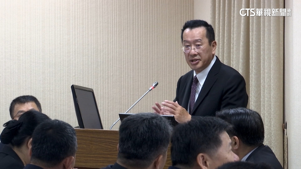 顧立雄取消主副官不得同時休假禁令　張延廷：不妥