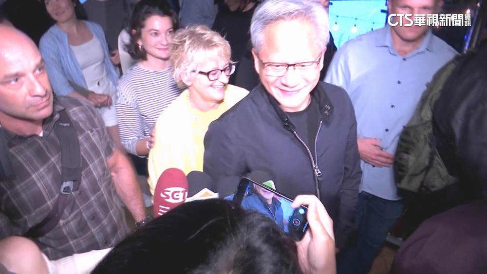 在台最後一晚現身信義區　黃仁勳今早離台：謝謝大家