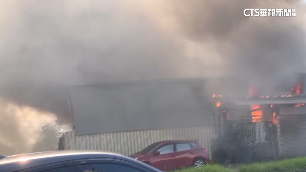 新竹工廠火警黑煙猛竄　西濱快速道路一度封閉
