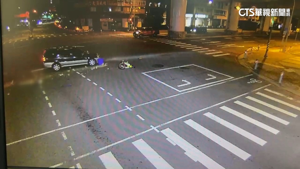 騎士遭撞命危！肇事駕駛闖燈　辯對方「車尾燈太暗」