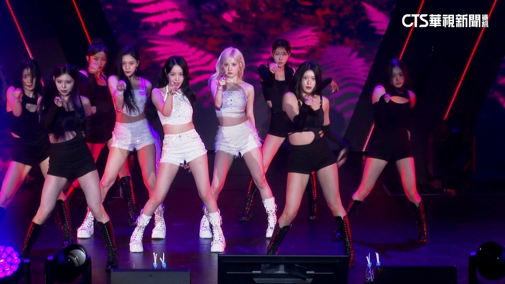 首場世界巡迴在台灣！　Viviz台北開唱3千粉絲嗨翻