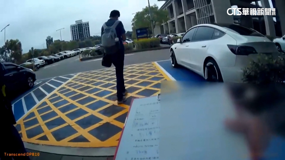 經營白牌車遭取締　駕駛稱前警署長「我叔公」