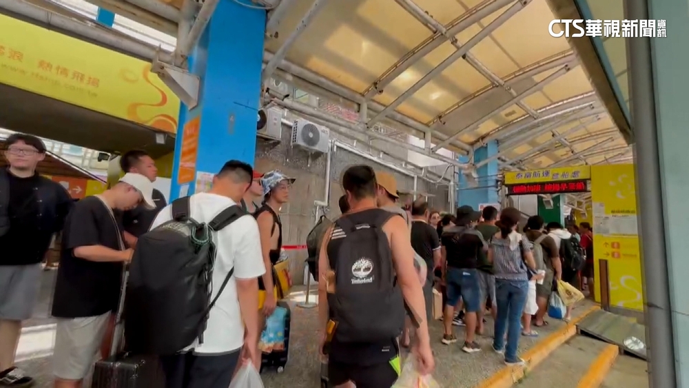 小琉球吸逾2萬人登島　馬祖濃霧一度打亂收假航班