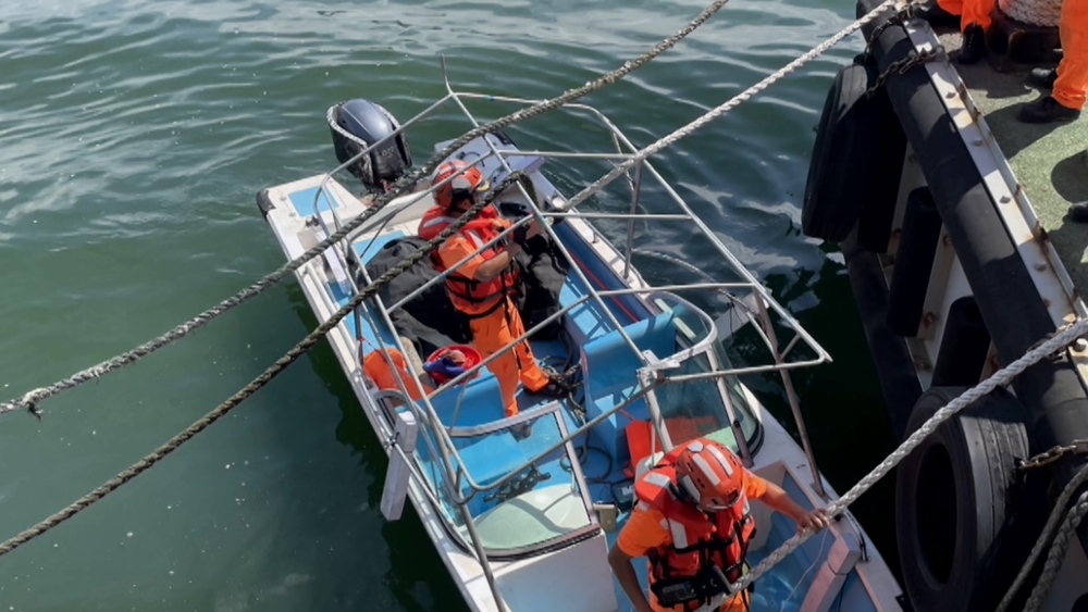 中國男快艇闖淡水河「曾任海軍艇長」 海委會認30分鐘人為疏失